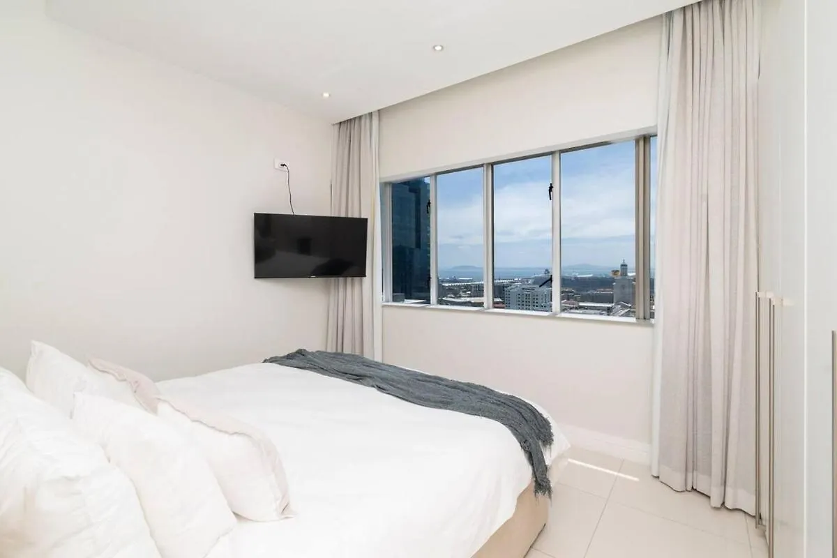 Διαμέρισμα Spacious 2-Bed At The Pullman Κέιπ Τάουν